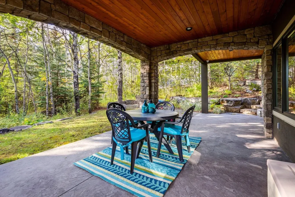 124 Posthill Drive SW Calgary AB T3H 0J1