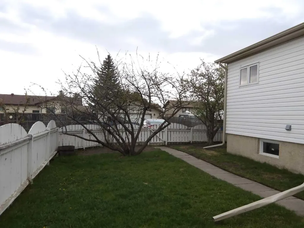 67 Norby Crescent Red Deer AB T4P2C5