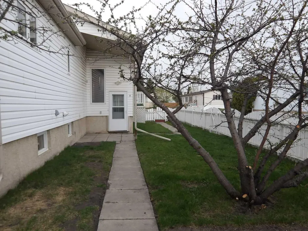 67 Norby Crescent Red Deer AB T4P2C5