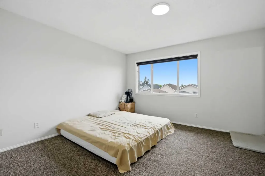 6 Taralea Place NE Calgary AB T3J 4W6