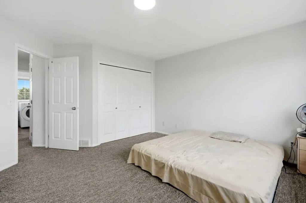 6 Taralea Place NE Calgary AB T3J 4W6