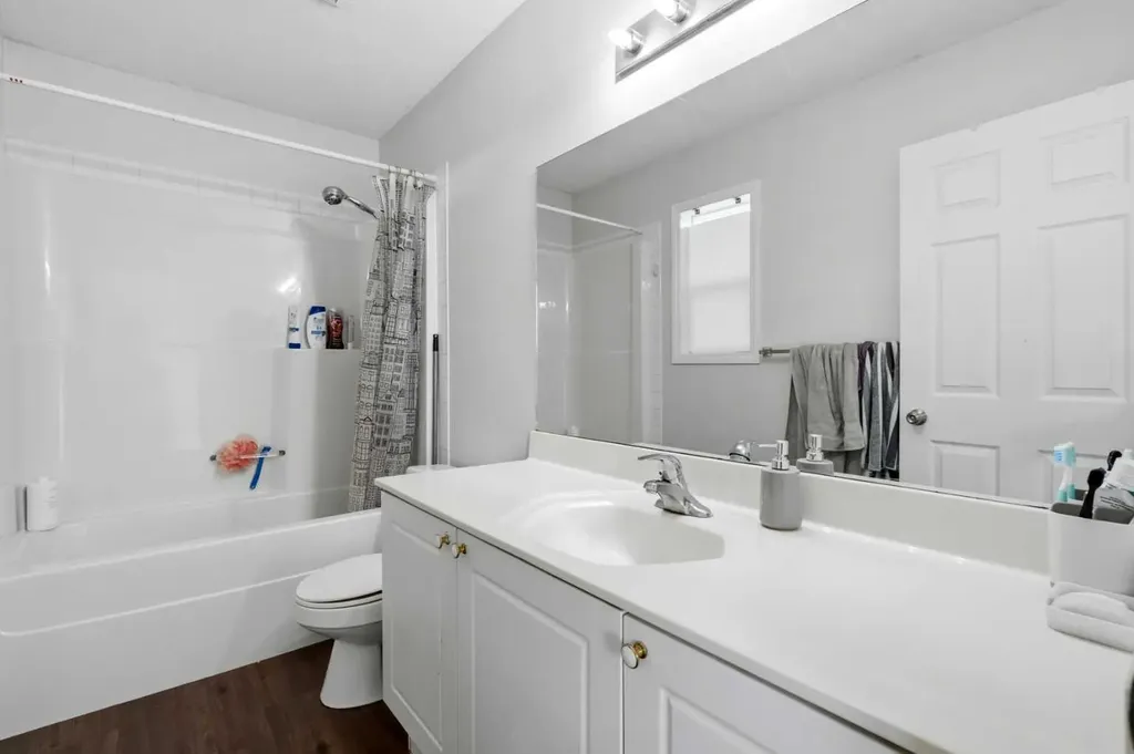 6 Taralea Place NE Calgary AB T3J 4W6