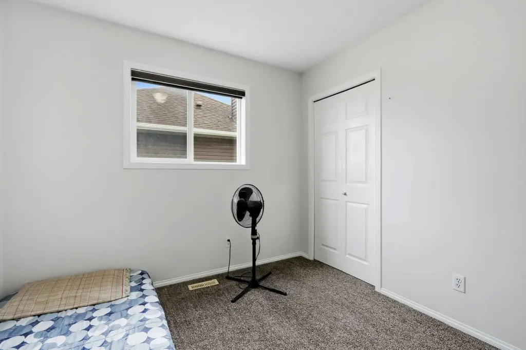 6 Taralea Place NE Calgary AB T3J 4W6