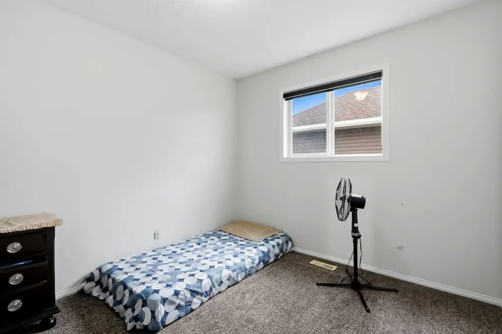 6 Taralea Place NE Calgary AB T3J 4W6