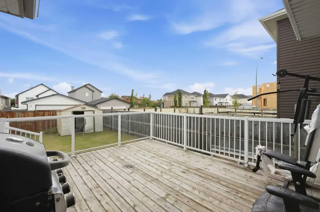 6 Taralea Place NE Calgary AB T3J 4W6