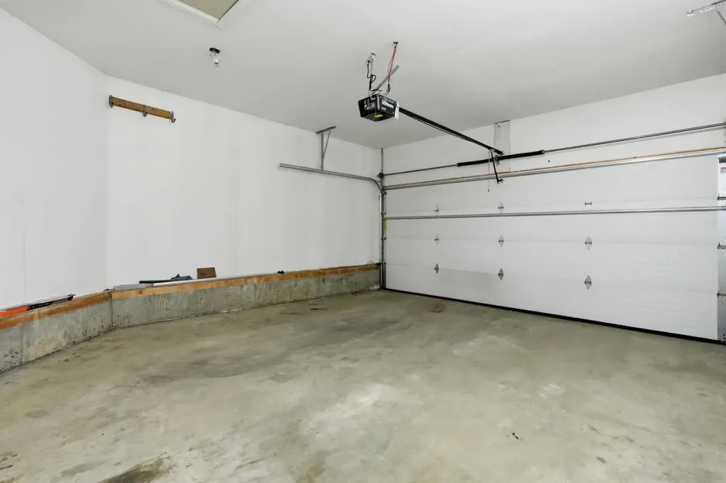 6 Taralea Place NE Calgary AB T3J 4W6