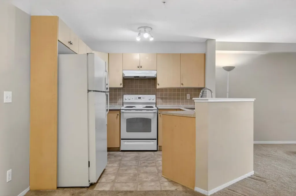 304 Mackenzie Way SW Airdrie AB T4B3H7