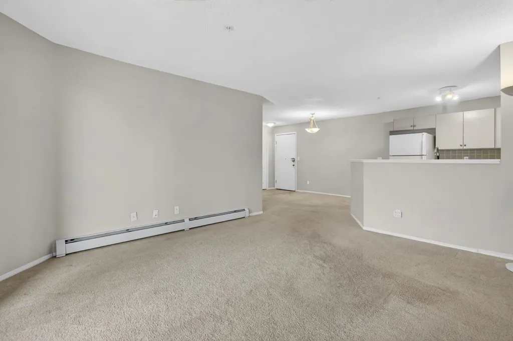 304 Mackenzie Way SW Airdrie AB T4B3H7