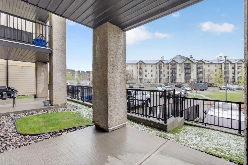 304 Mackenzie Way SW Airdrie AB T4B3H7