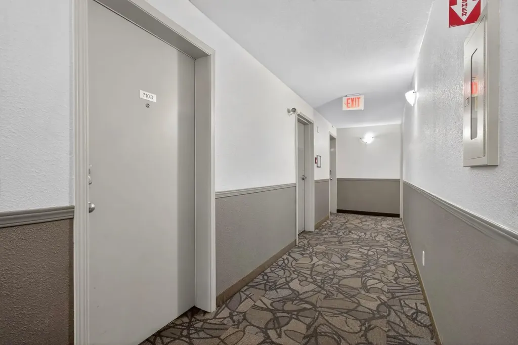 304 Mackenzie Way SW Airdrie AB T4B3H7