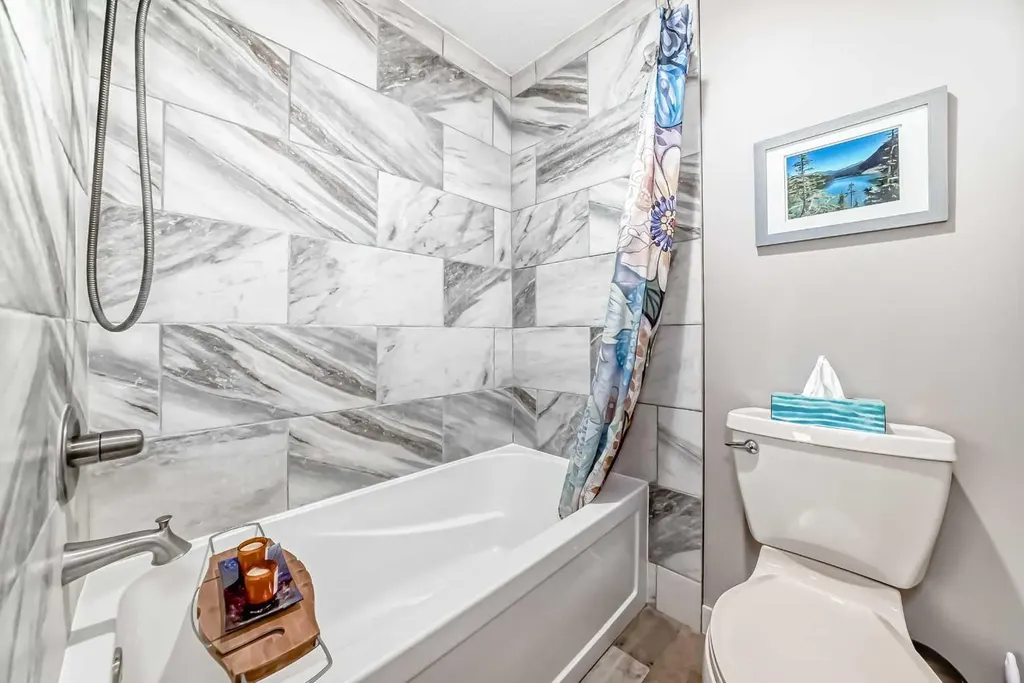6739 Coach Hill Road SW Calgary AB T3H 1V7