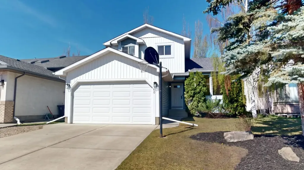 60 Sunmeadows Court SE Calgary AB T2X 3H5