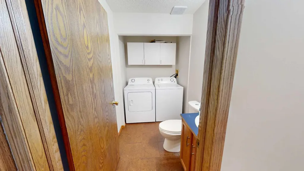 60 Sunmeadows Court SE Calgary AB T2X 3H5