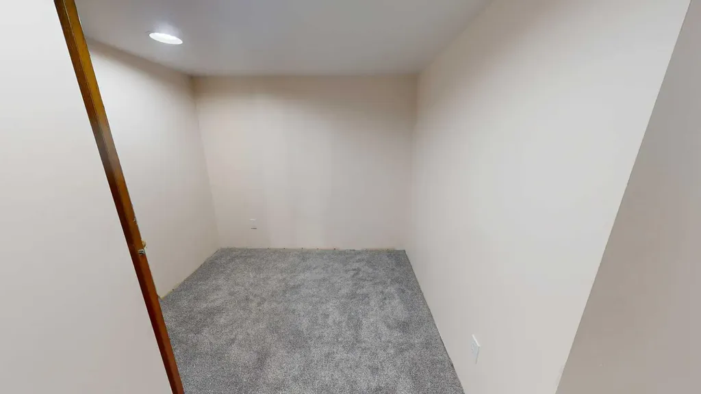 60 Sunmeadows Court SE Calgary AB T2X 3H5