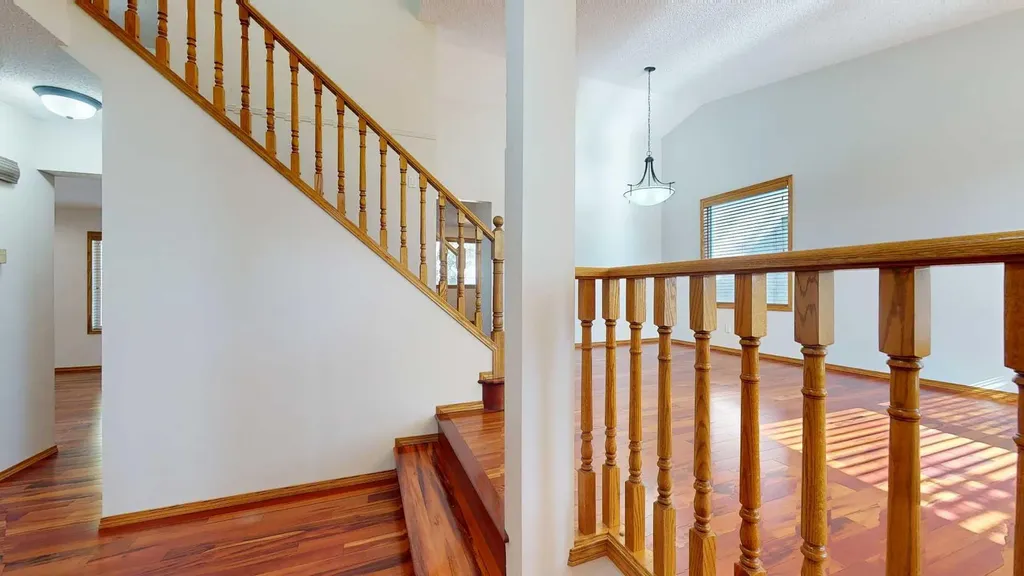60 Sunmeadows Court SE Calgary AB T2X 3H5