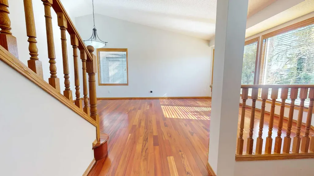 60 Sunmeadows Court SE Calgary AB T2X 3H5