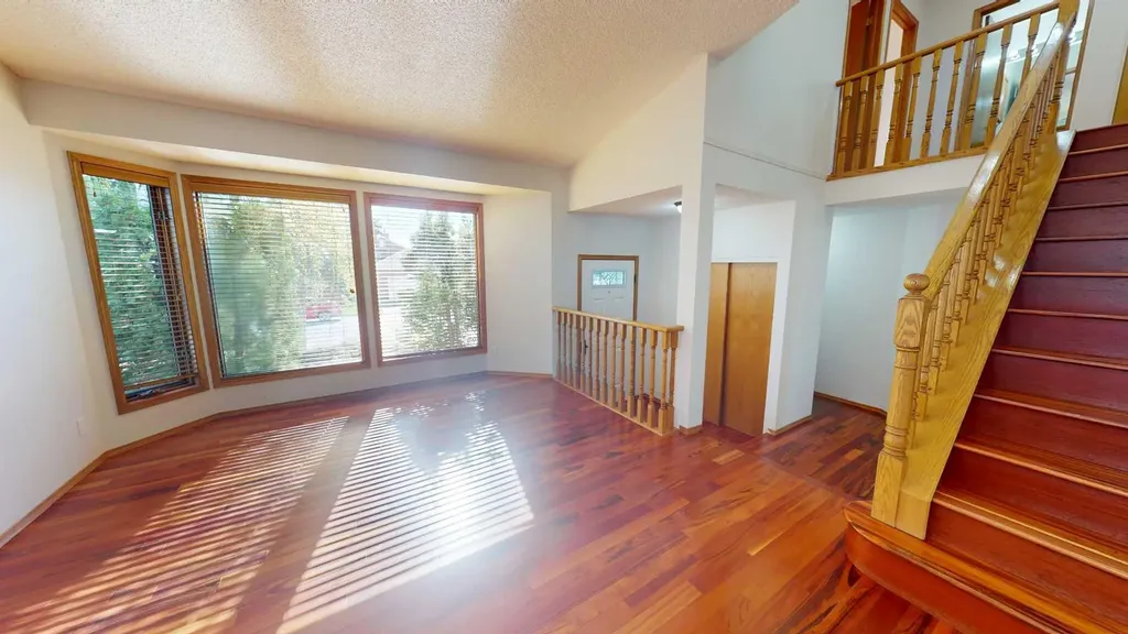 60 Sunmeadows Court SE Calgary AB T2X 3H5