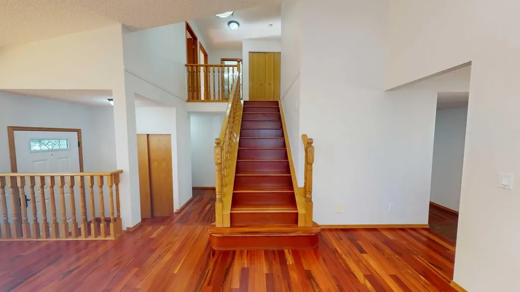 60 Sunmeadows Court SE Calgary AB T2X 3H5