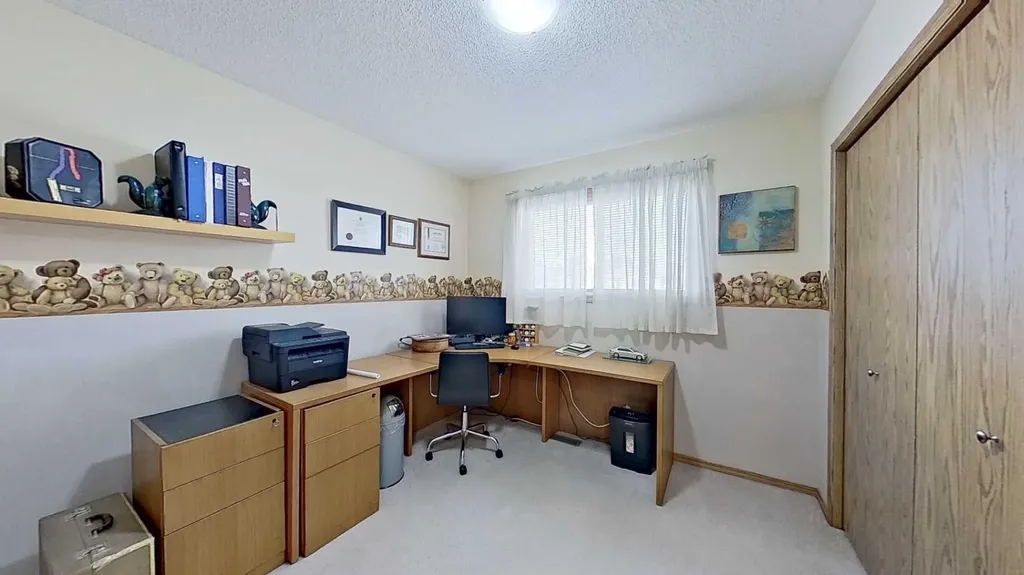 29 Harvest Glen Link NE Calgary AB T3K4N1