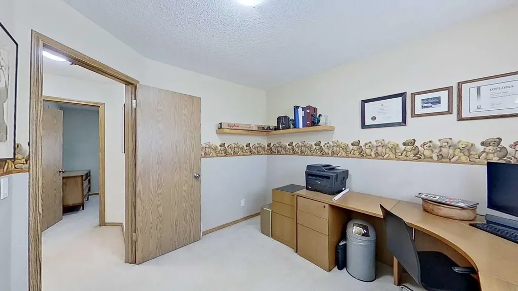 29 Harvest Glen Link NE Calgary AB T3K4N1
