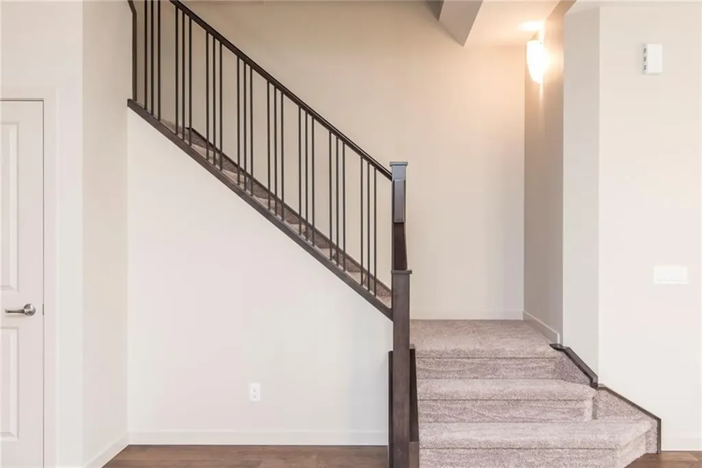 504 Kitstone Gate Carstairs AB T0M 0N0