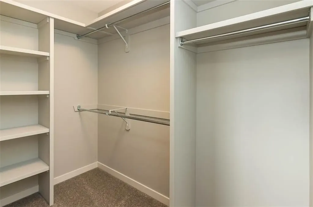 504 Kitstone Gate Carstairs AB T0M 0N0