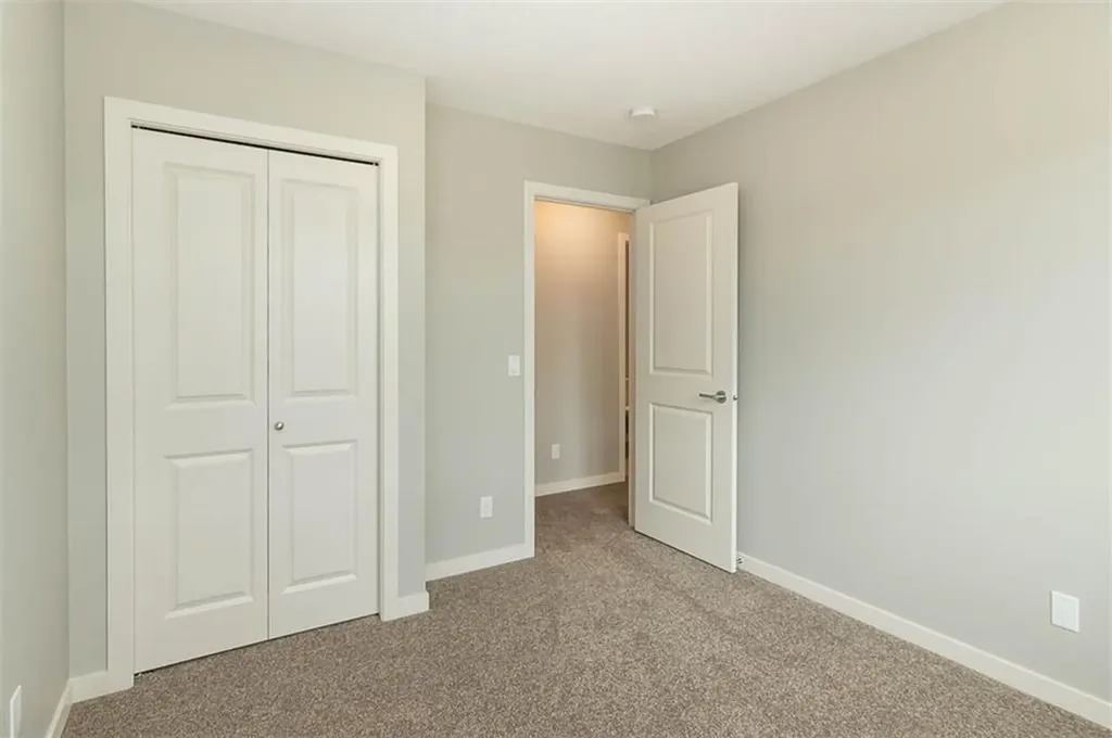 504 Kitstone Gate Carstairs AB T0M 0N0