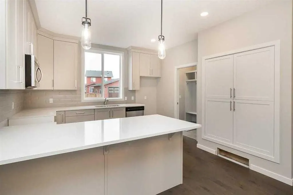 504 Kitstone Gate Carstairs AB T0M 0N0