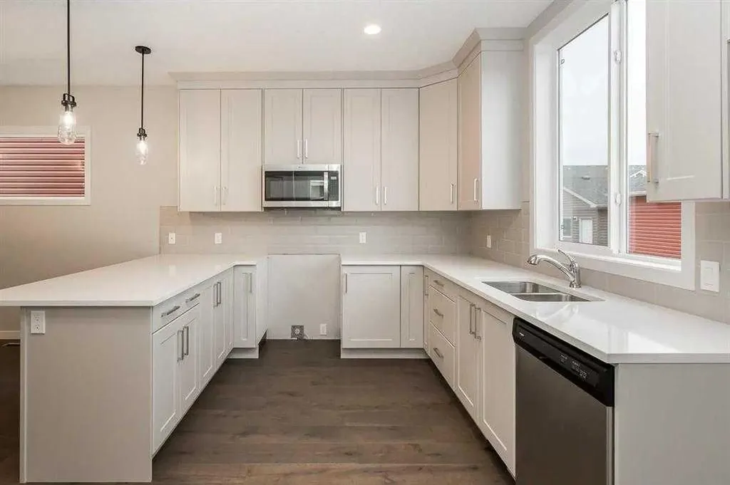 504 Kitstone Gate Carstairs AB T0M 0N0