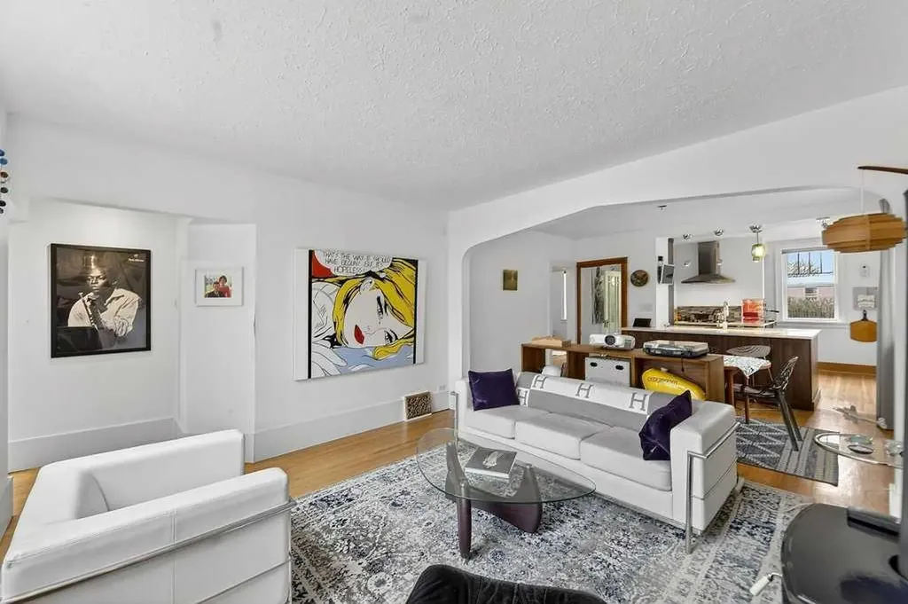 924 7a Street NW Calgary AB T2M 3H2