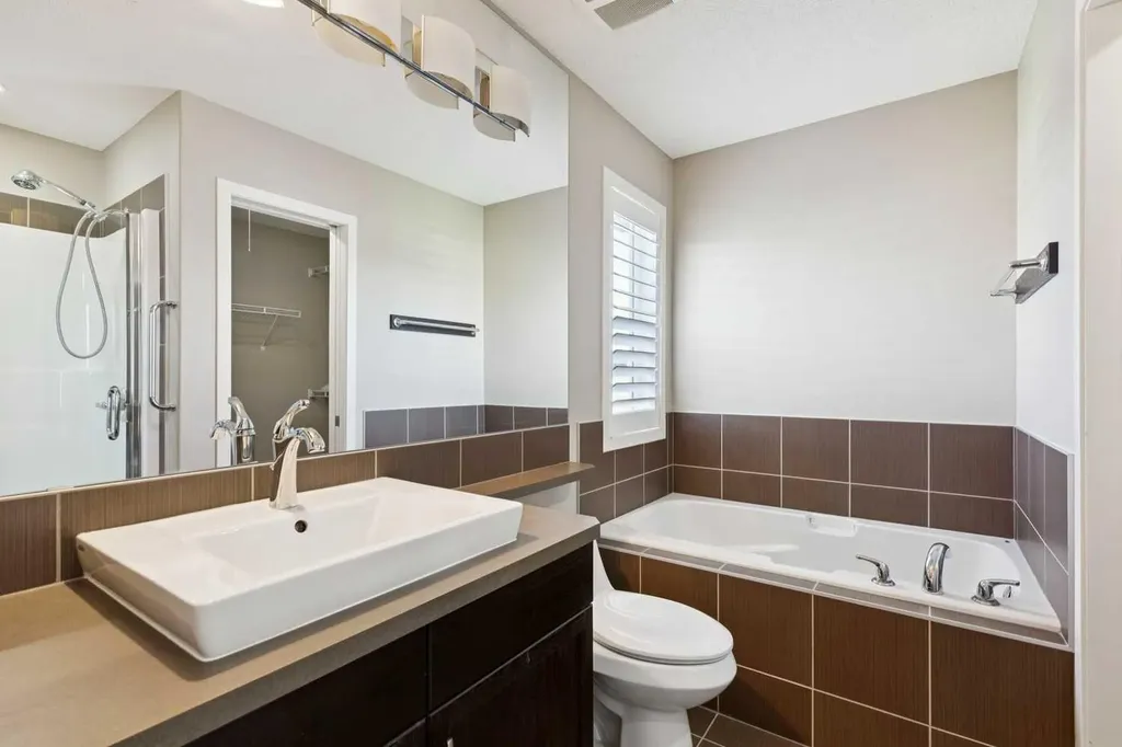 53 Sage Valley Circle NW Calgary AB T3R 0E8