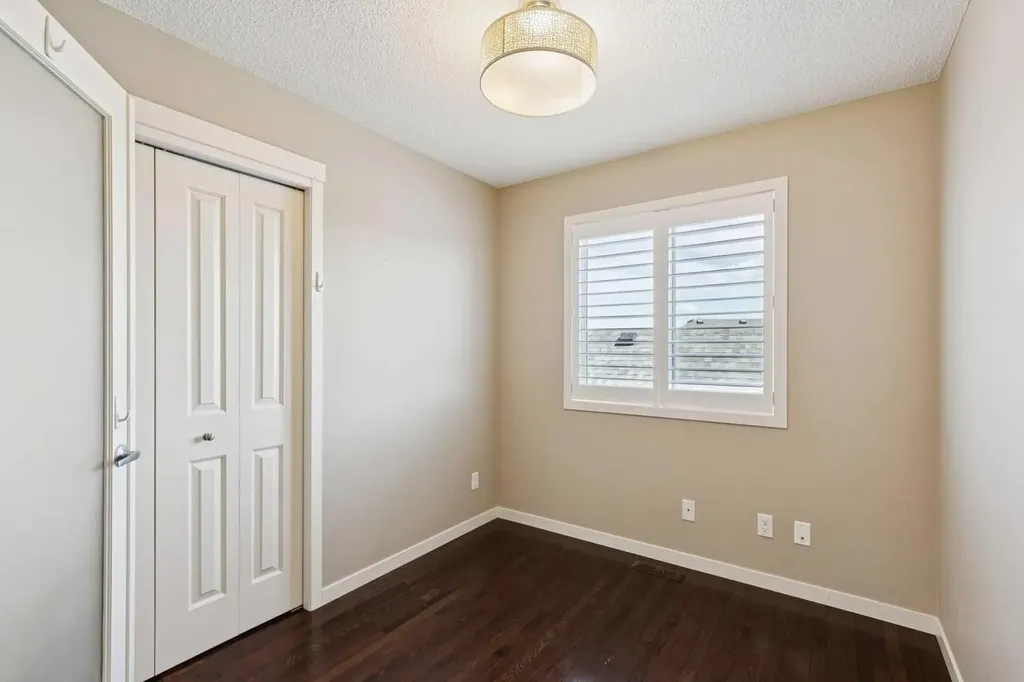53 Sage Valley Circle NW Calgary AB T3R 0E8