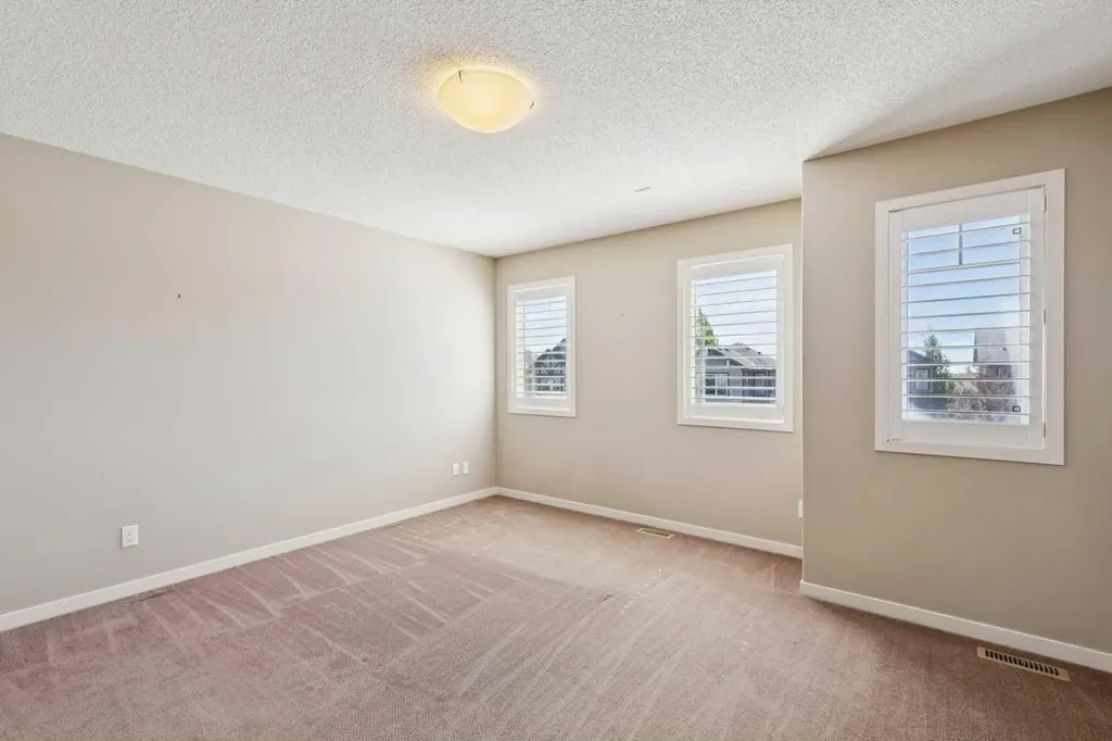53 Sage Valley Circle NW Calgary AB T3R 0E8