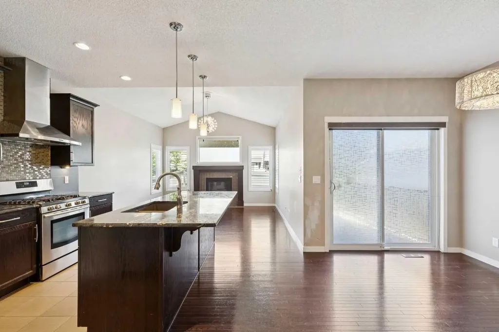 53 Sage Valley Circle NW Calgary AB T3R 0E8