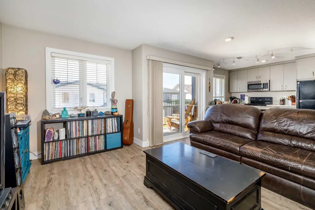 475 Townsend Street Red Deer AB T4P 0Y5