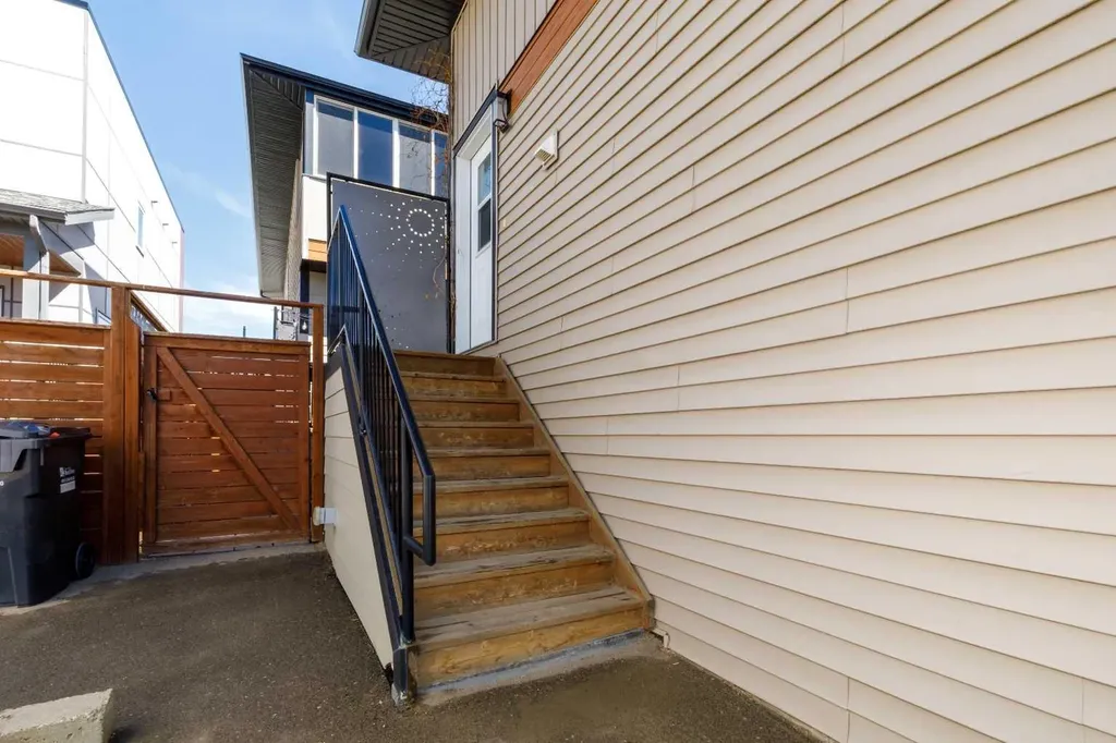 475 Townsend Street Red Deer AB T4P 0Y5