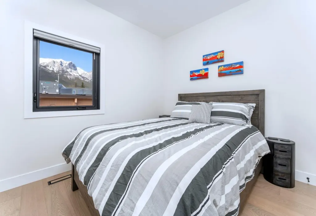 826 7th Street Canmore AB T1W 2C8