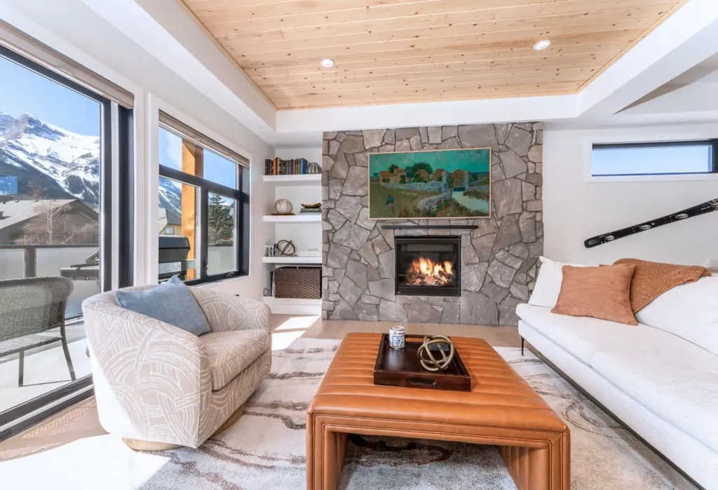 826 7th Street Canmore AB T1W 2C8