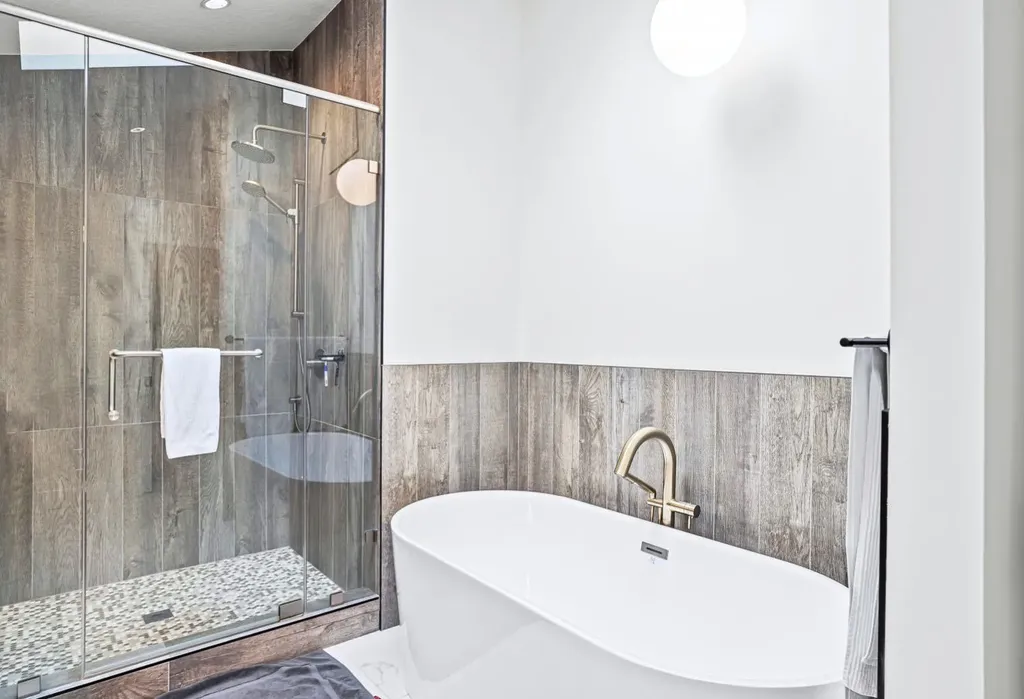 826 7th Street Canmore AB T1W 2C8