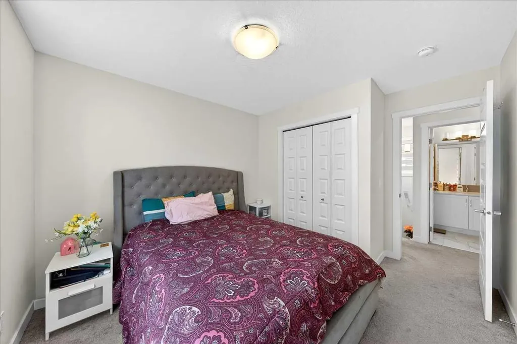 44 Saddlestone Way NE Calgary AB T3J2C9