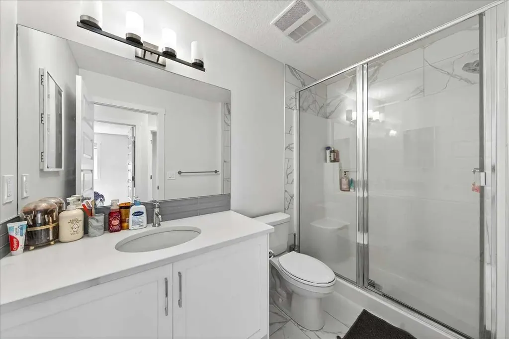 44 Saddlestone Way NE Calgary AB T3J2C9