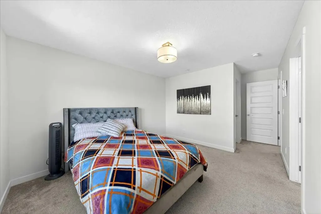 44 Saddlestone Way NE Calgary AB T3J2C9