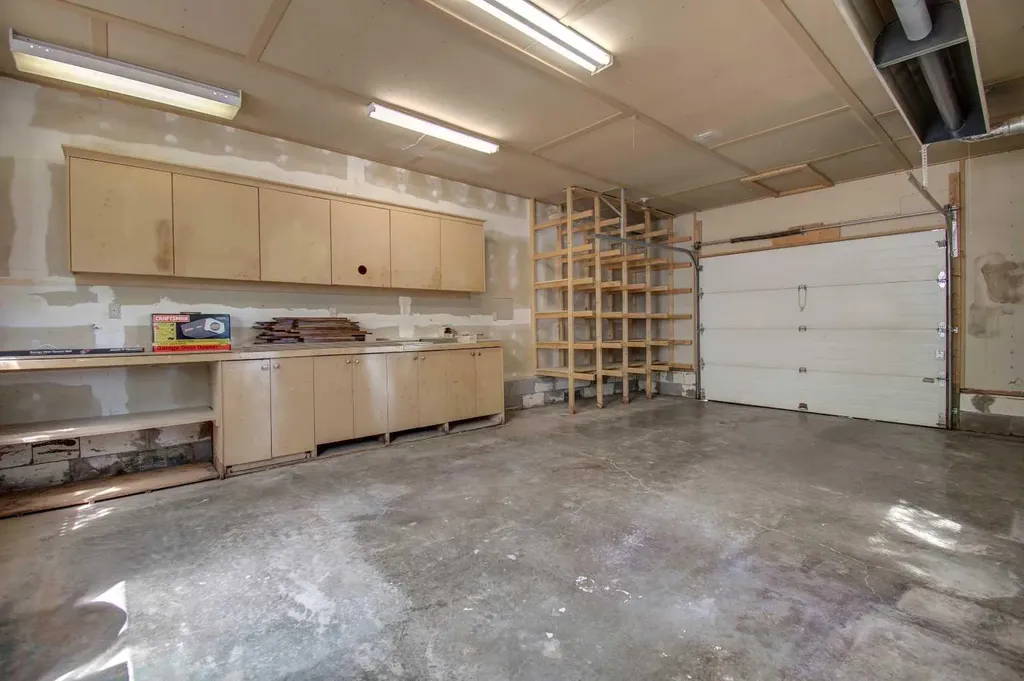 294 Southampton Drive SW Calgary AB T2W 0V8