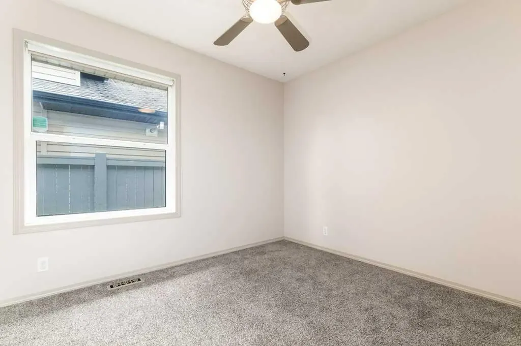 15 Kirton Close Red Deer AB T4P4E9