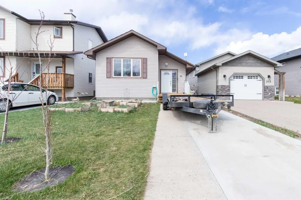 311 Barons Street Nobleford AB T0L1S0