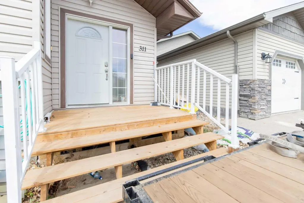 311 Barons Street Nobleford AB T0L1S0