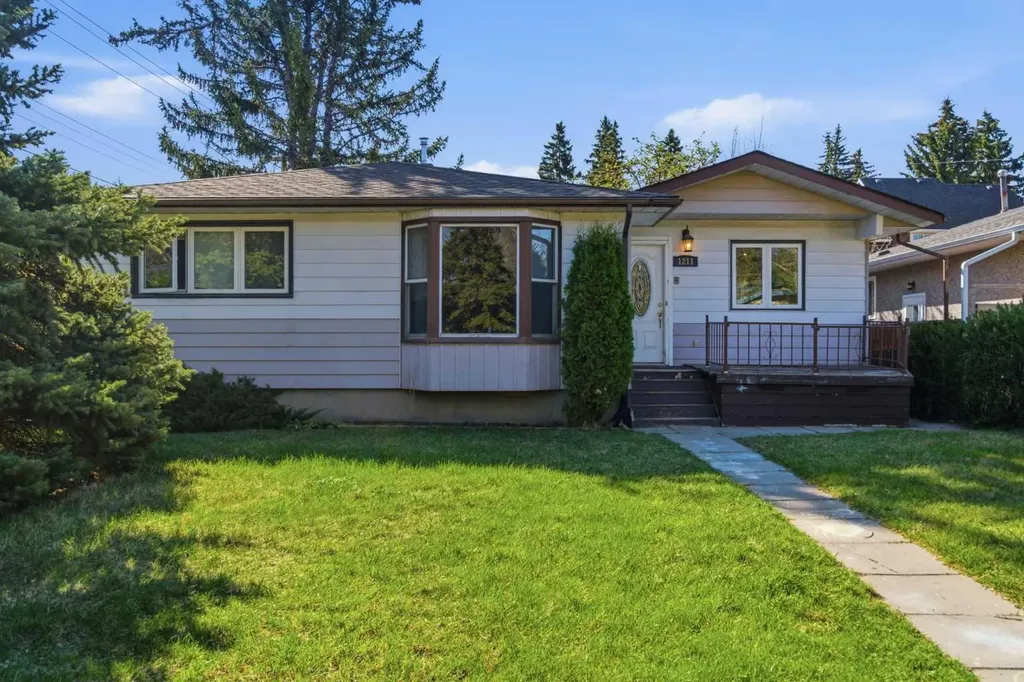 1211 Rosehill Drive NW Calgary AB T2K 1L9