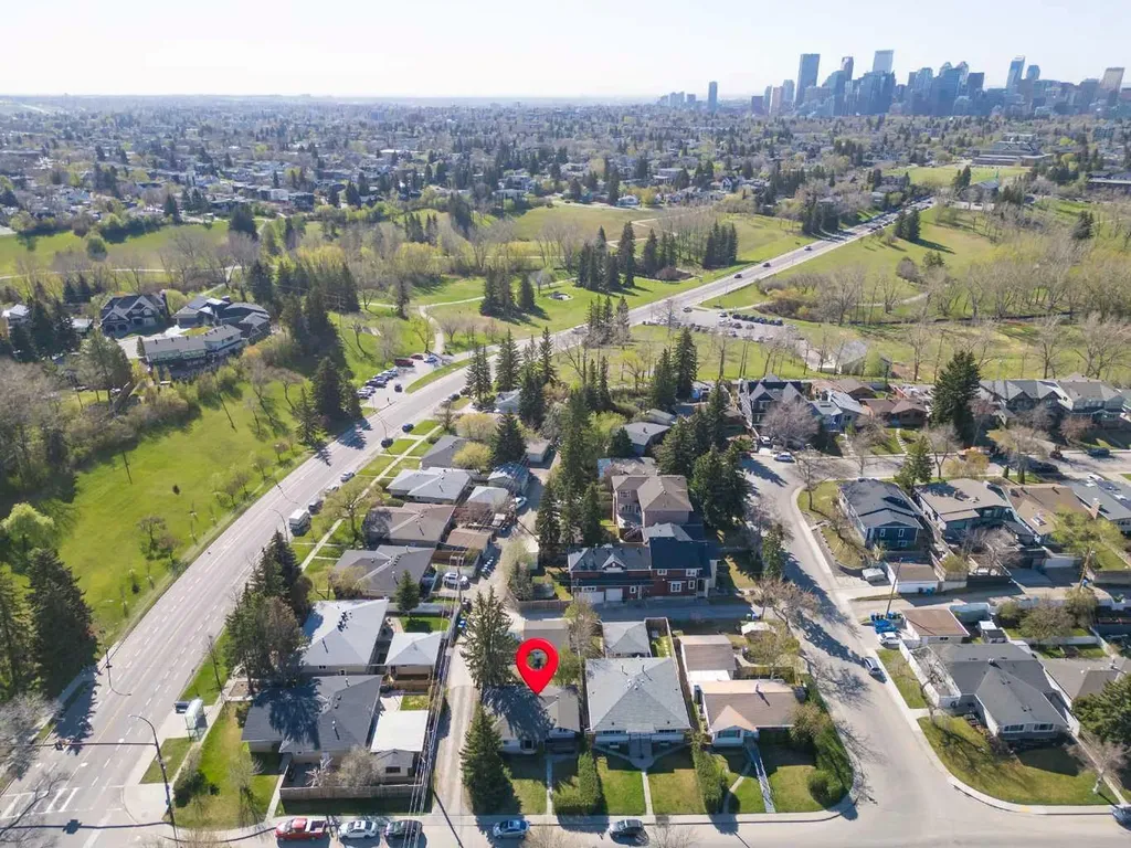 1211 Rosehill Drive NW Calgary AB T2K 1L9