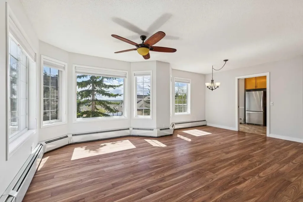 1213 Sienna Park Green SW Calgary AB T3H 3N7