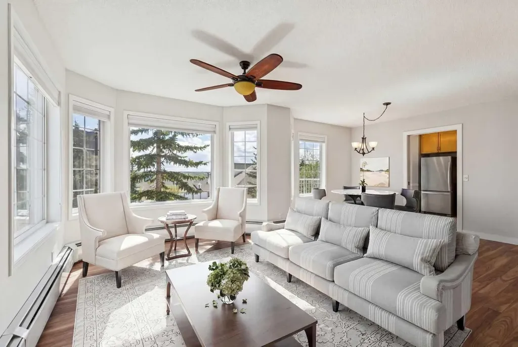1213 Sienna Park Green SW Calgary AB T3H 3N7